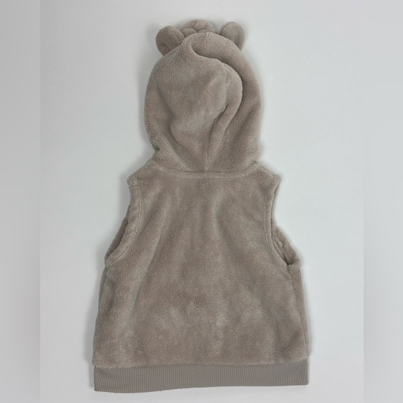 Toddler Girl Bear Fleece Zip Up Vest - Picture 4 of 4